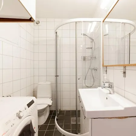 Comfy Central Apt, In Lovely Neighborhood. Nv2 شقة